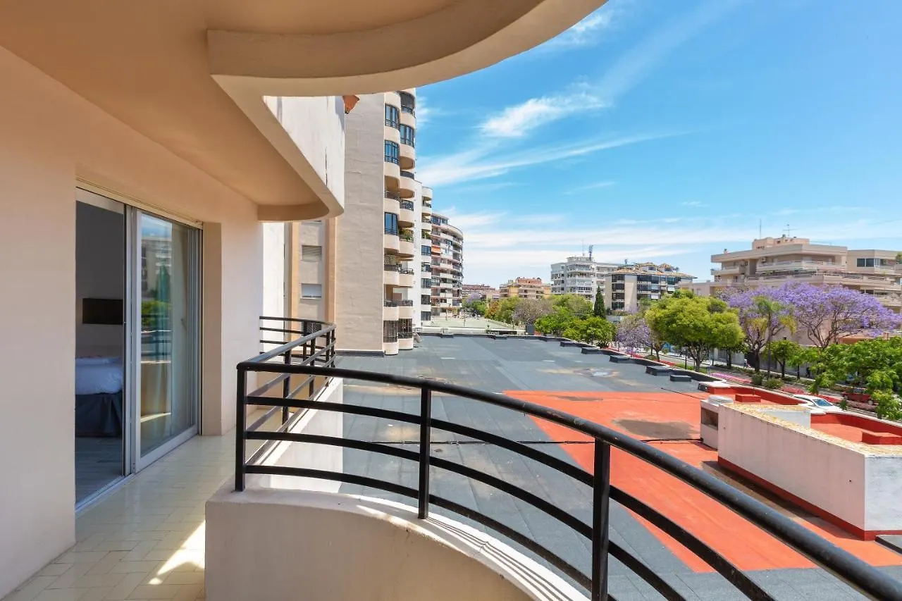 Marbella Suites 0*,